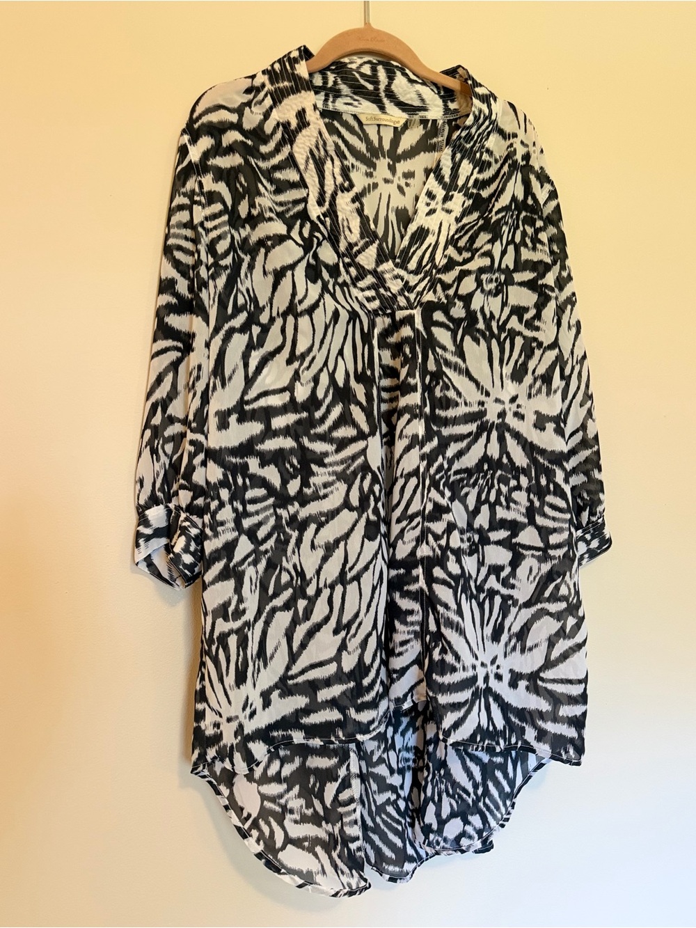 Soft Surroundings Black and White Abstract Print Tunic